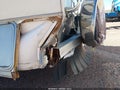 2001 Ford E-450 — photo 13 of 17 | VIN 1FDXE45F51HA30596