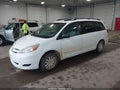2009 Toyota Sienna — photo 2 of 11 | VIN 5TDZK23C29S233617