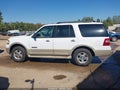 2007 Ford Expedition — photo 16 of 18 | VIN 1FMFU17577LA63476
