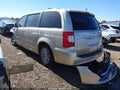 2014 Chrysler Town & Country — photo 3 of 19 | VIN 2C4RC1CG5ER364005