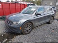 2018 Volkswagen Tiguan — photo 2 of 16 | VIN 3VV2B7AX3JM215394