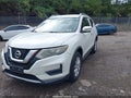 2017 Nissan Rogue — photo 2 of 17 | VIN KNMAT2MV5HP559981
