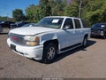 2005 GMC Yukon XL — photo 2 of 16 | VIN 1GKFK66U05J132019
