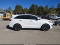 2016 Kia Sorento — photo 13 of 16 | VIN 5XYPKDA17GG037641