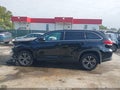2019 Toyota Highlander — photo 15 of 17 | VIN 5TDBZRFH1KS722724