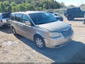 2009 Chrysler Town & Country — photo 1 of 11 | VIN 2A8HR54109R638852
