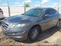 2012 Honda Crosstour — photo 2 of 11 | VIN 5J6TF3H51CL006996