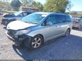 2015 Toyota Sienna — photo 2 of 16 | VIN 5TDKK3DC5FS577301
