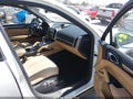 2016 Porsche Cayenne — photo 5 of 16 | VIN WP1AA2A23GKA10483