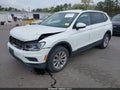 2019 Volkswagen Tiguan — photo 2 of 19 | VIN 3VV0B7AXXKM063977
