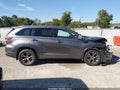 2016 Toyota Highlander — photo 13 of 16 | VIN 5TDJKRFH4GS268850