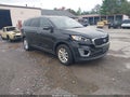 2017 Kia Sorento — photo 1 of 16 | VIN 5XYPGDA36HG214636