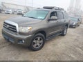 2013 Toyota Sequoia — photo 2 of 17 | VIN 5TDBY5G13DS085559