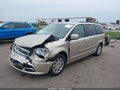 2016 Chrysler Town & Country — photo 2 of 15 | VIN 2C4RC1BG8GR261522