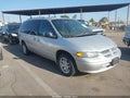 2000 Dodge Grand Caravan — photo 1 of 11 | VIN 1B4GT74L8YB728195