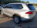 2024 Toyota Highlander — photo 3 of 16 | VIN 5TDACAB52RS018780