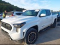 2025 Toyota Tacoma — photo 2 of 17 | VIN 3TMLB5JN0SM106947