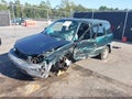 2000 Honda CR-V — photo 2 of 16 | VIN JHLRD1869YC008718