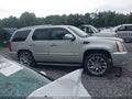 2010 Cadillac Escalade — photo 13 of 16 | VIN 1GYUKBEF4AR168395