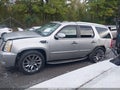 2010 Cadillac Escalade — photo 14 of 16 | VIN 1GYUKBEF4AR168395