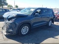 2024 Toyota Highlander — photo 2 of 16 | VIN 5TDACAB57RS026308