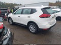 2017 Nissan Rogue Sport — photo 3 of 17 | VIN JN8AT2MV1HW010935