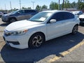 2017 Honda Accord — photo 2 of 18 | VIN 1HGCR2F31HA181133