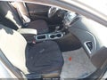 2018 Chevrolet Cruze — photo 5 of 16 | VIN 3G1BE6SM5JS550357