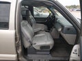 2001 Chevrolet Tahoe — photo 5 of 17 | VIN 1GNEK13T81J206343