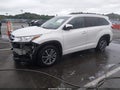 2018 Toyota Highlander — photo 2 of 20 | VIN 5TDJZRFH9JS549996
