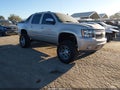 2007 Chevrolet Avalanche — photo 1 of 11 | VIN 3GNEC12017G288348
