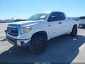 2015 Toyota Tundra — photo 2 of 17 | VIN 5TFRY5F14FX180855