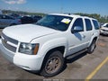2008 Chevrolet Tahoe — photo 2 of 16 | VIN 1GNFK130X8R107965