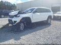 2022 Jeep Grand Cherokee L — photo 2 of 16 | VIN 1C4RJJBG5N8637608