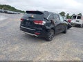 2017 Kia Sorento — photo 4 of 16 | VIN 5XYPK4A5XHG235490