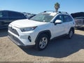 2020 Toyota RAV4 — photo 2 of 17 | VIN 2T3W1RFV0LW083041