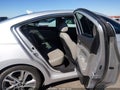 2018 Hyundai Elantra — photo 8 of 17 | VIN 5NPD84LF0JH287118