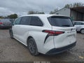 2022 Toyota Sienna — photo 3 of 17 | VIN 5TDKRKEC6NS122444