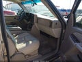 2003 Chevrolet Suburban 1500 — photo 5 of 16 | VIN 1GNEC16ZX3J112898
