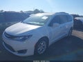 2018 Chrysler Pacifica — photo 2 of 16 | VIN 2C4RC1BG5JR234706
