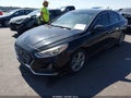 2018 Hyundai Sonata — photo 2 of 16 | VIN 5NPE34AFXJH634847