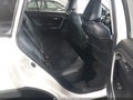 2019 Toyota RAV4 — photo 8 of 15 | VIN 2T3N1RFV9KC046016