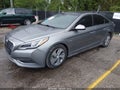 2017 Hyundai Sonata Hybrid — photo 2 of 17 | VIN KMHE34L14HA056565