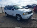 2000 Lincoln Navigator — photo 1 of 11 | VIN 5LMEU27A6YL132543