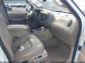 2000 Lincoln Navigator — photo 5 of 11 | VIN 5LMEU27A6YL132543