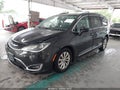 2019 Chrysler Pacifica — photo 2 of 16 | VIN 2C4RC1BG0KR624954