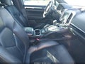 2016 Porsche Cayenne — photo 5 of 18 | VIN WP1AB2A27GLA96047