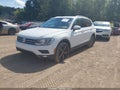 2019 Volkswagen Tiguan — photo 2 of 16 | VIN 3VV2B7AX2KM048611
