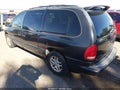 2000 Dodge Grand Caravan — photo 3 of 11 | VIN 1B4GT74L9YB728187