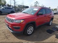 2018 Jeep Compass — photo 2 of 16 | VIN 3C4NJDAB8JT191293